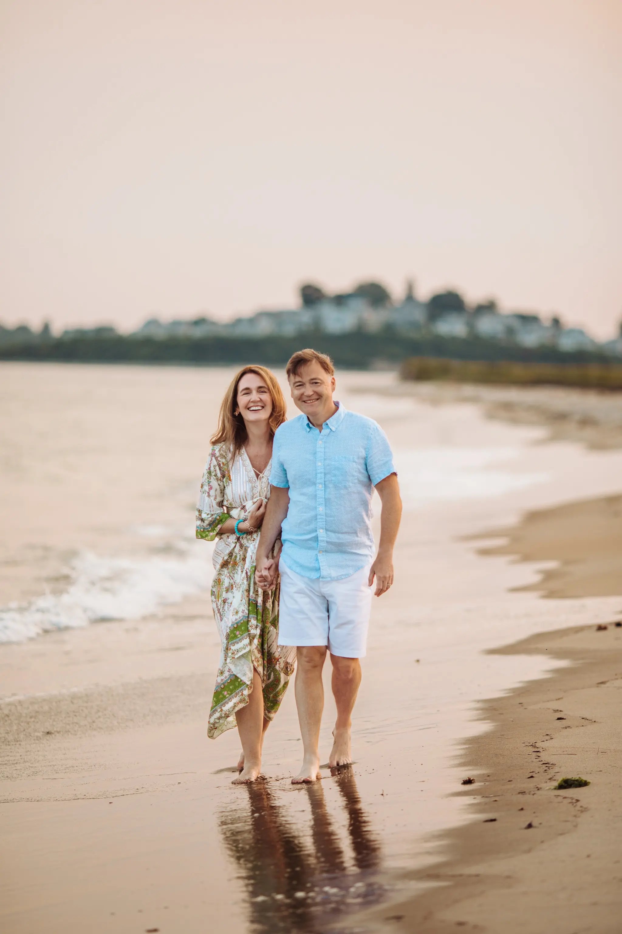 beach-portrait-smiling-couple-barefoot